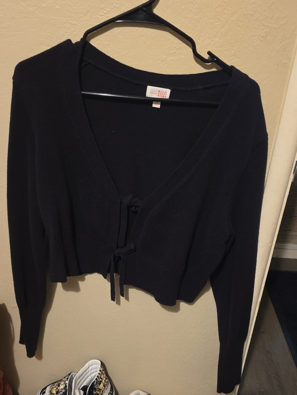 Women's Black Tie-Front Cropped Cardigan Sweater